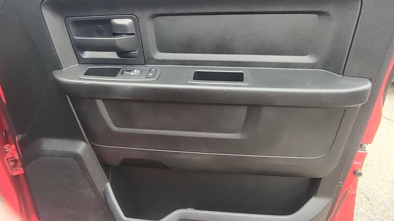 RAM 1500 Classic Tradesman Quad Cab 4WD 2019