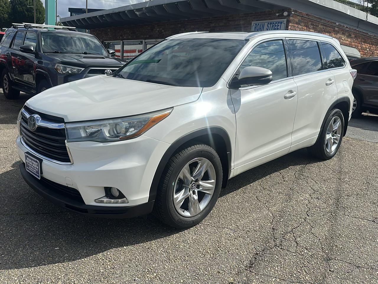 Toyota Highlander Limited AWD V6 2016