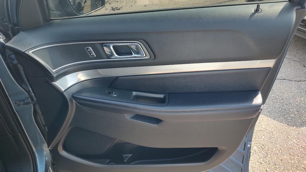 Ford Explorer XLT FWD 2018