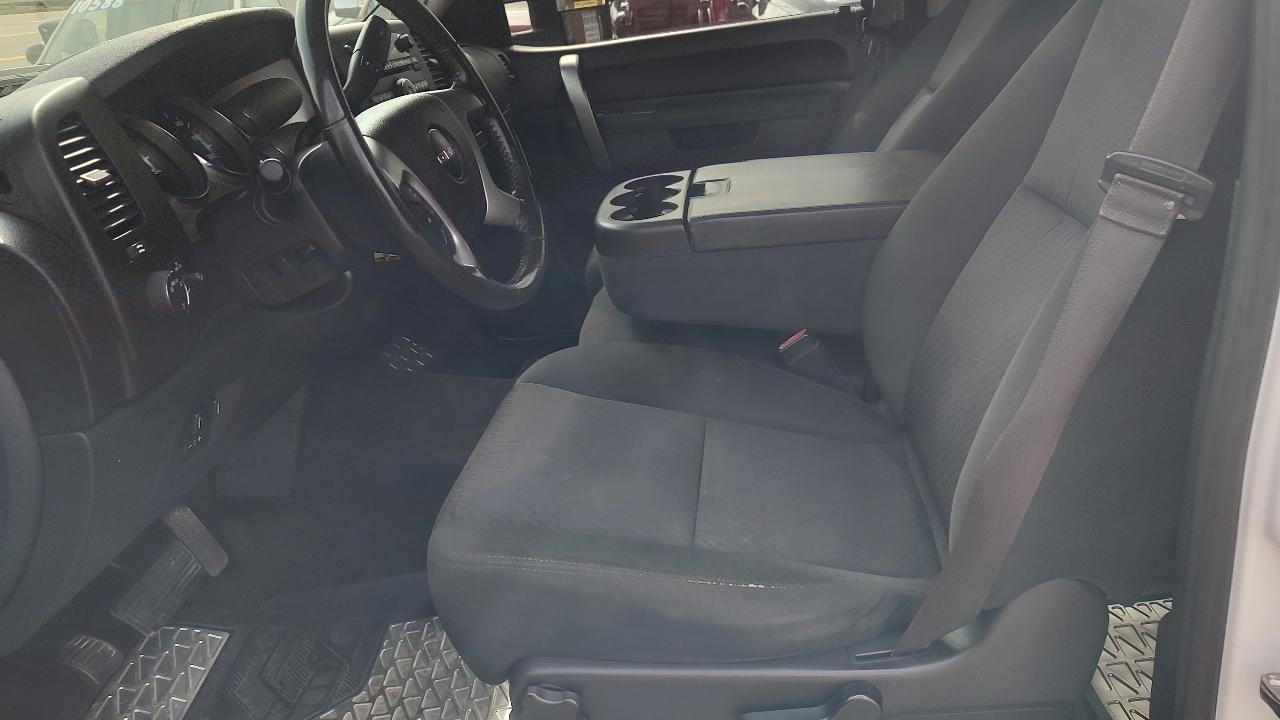 GMC Sierra 3500HD SLE Crew Cab 4WD 2013