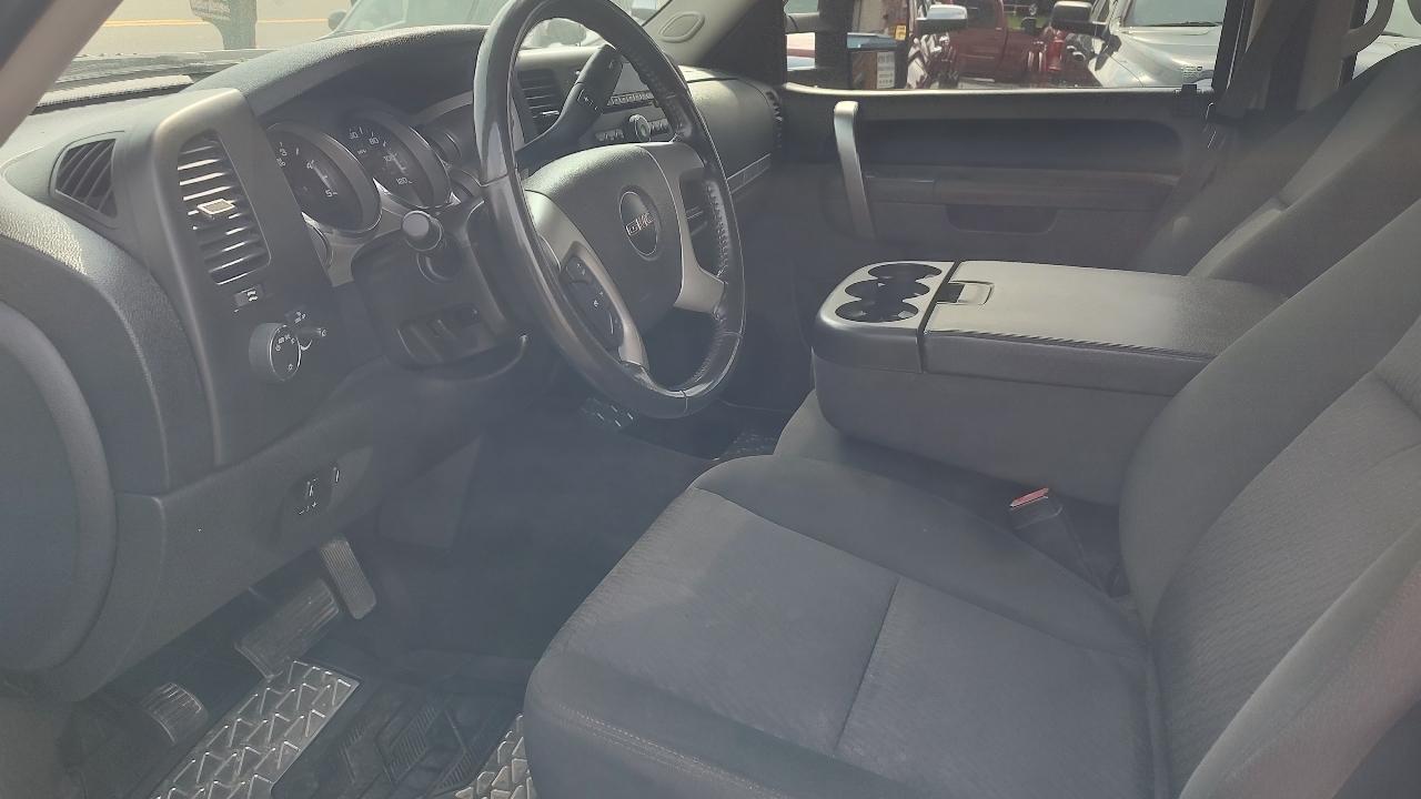 GMC Sierra 3500HD SLE Crew Cab 4WD 2013