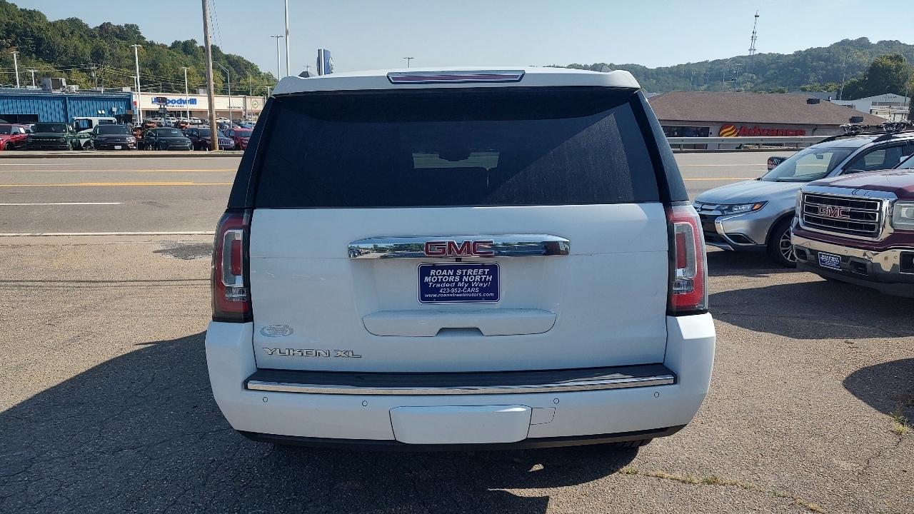 GMC Yukon XL Denali 4WD 2018