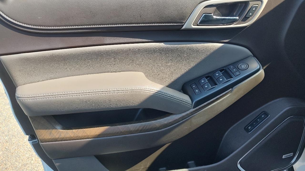 GMC Yukon XL Denali 4WD 2018