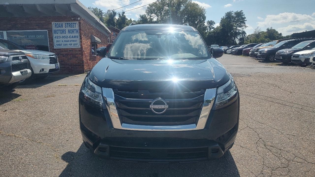 Nissan Pathfinder SV 2022