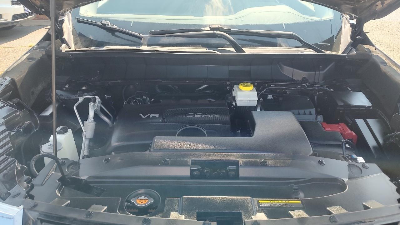 Nissan Pathfinder SV 2022