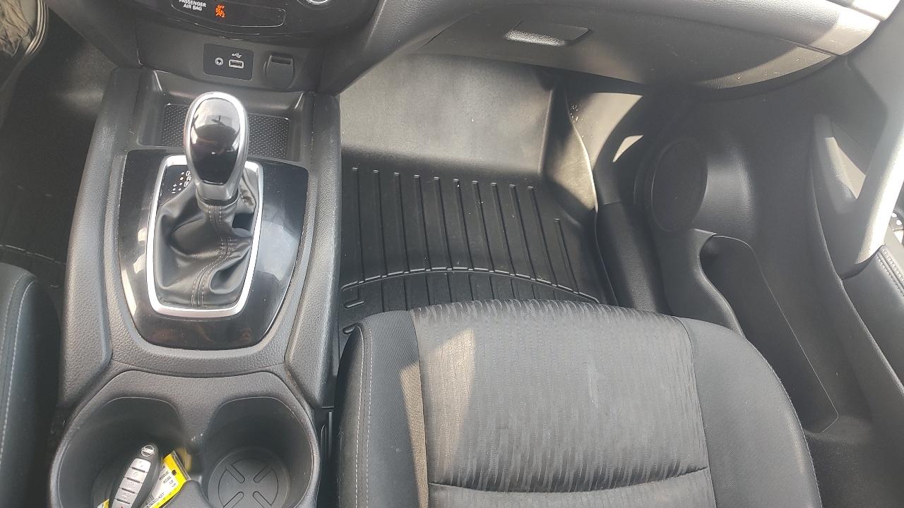 Nissan Rogue SV AWD 2018