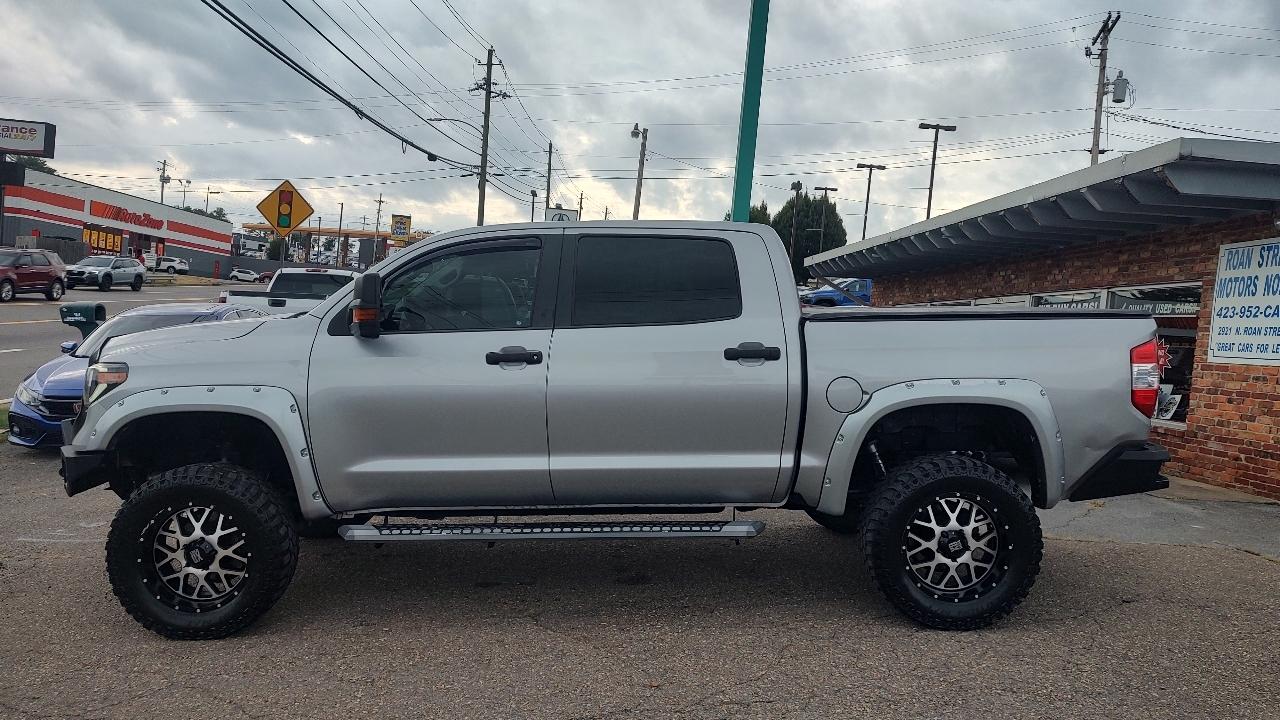 Toyota Tundra SR5 5.7L V8 FFV CrewMax 4WD 2016