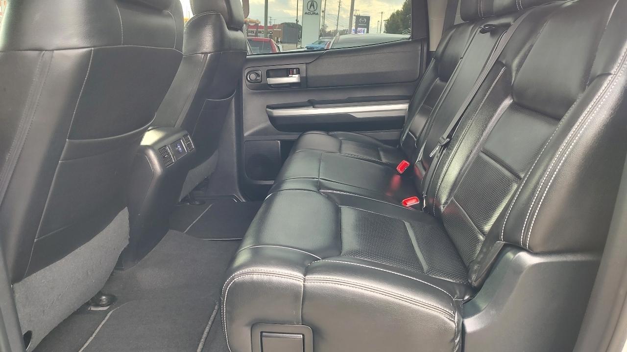 Toyota Tundra SR5 5.7L V8 FFV CrewMax 4WD 2016