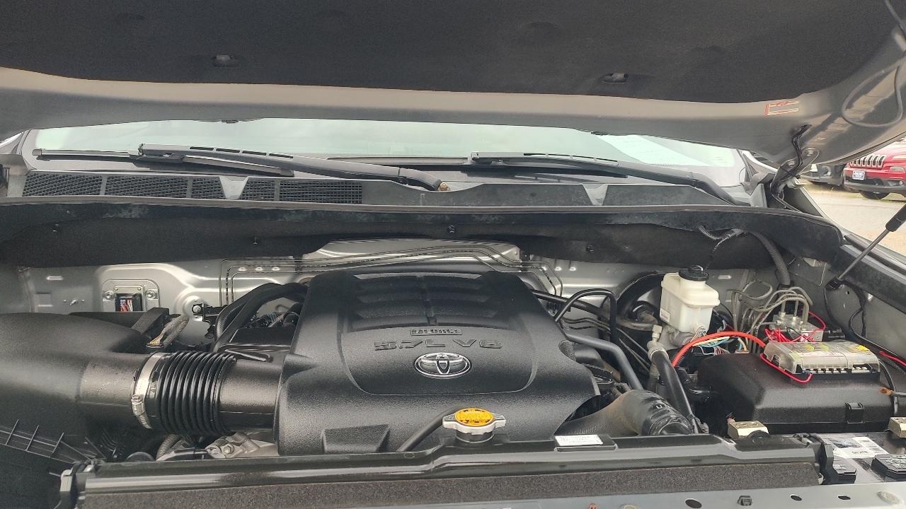Toyota Tundra SR5 5.7L V8 FFV CrewMax 4WD 2016
