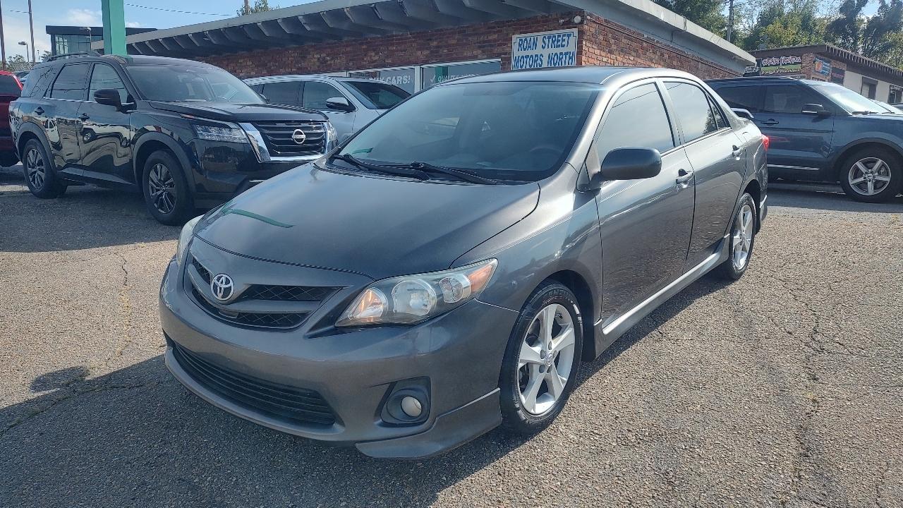 Toyota Corolla 4dr Sdn Auto S (Natl) 2013