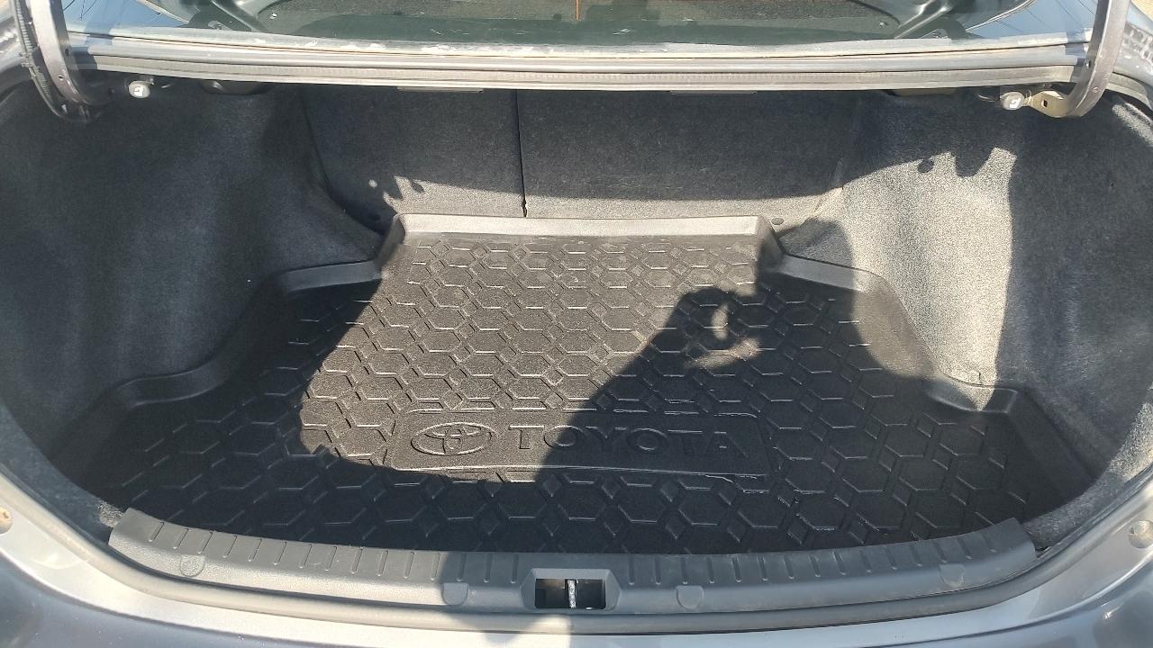 Toyota Corolla 4dr Sdn Auto S (Natl) 2013