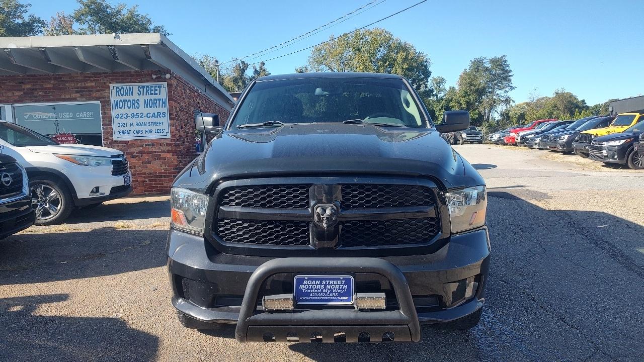 RAM 1500 Tradesman Crew Cab SWB 4WD 2016