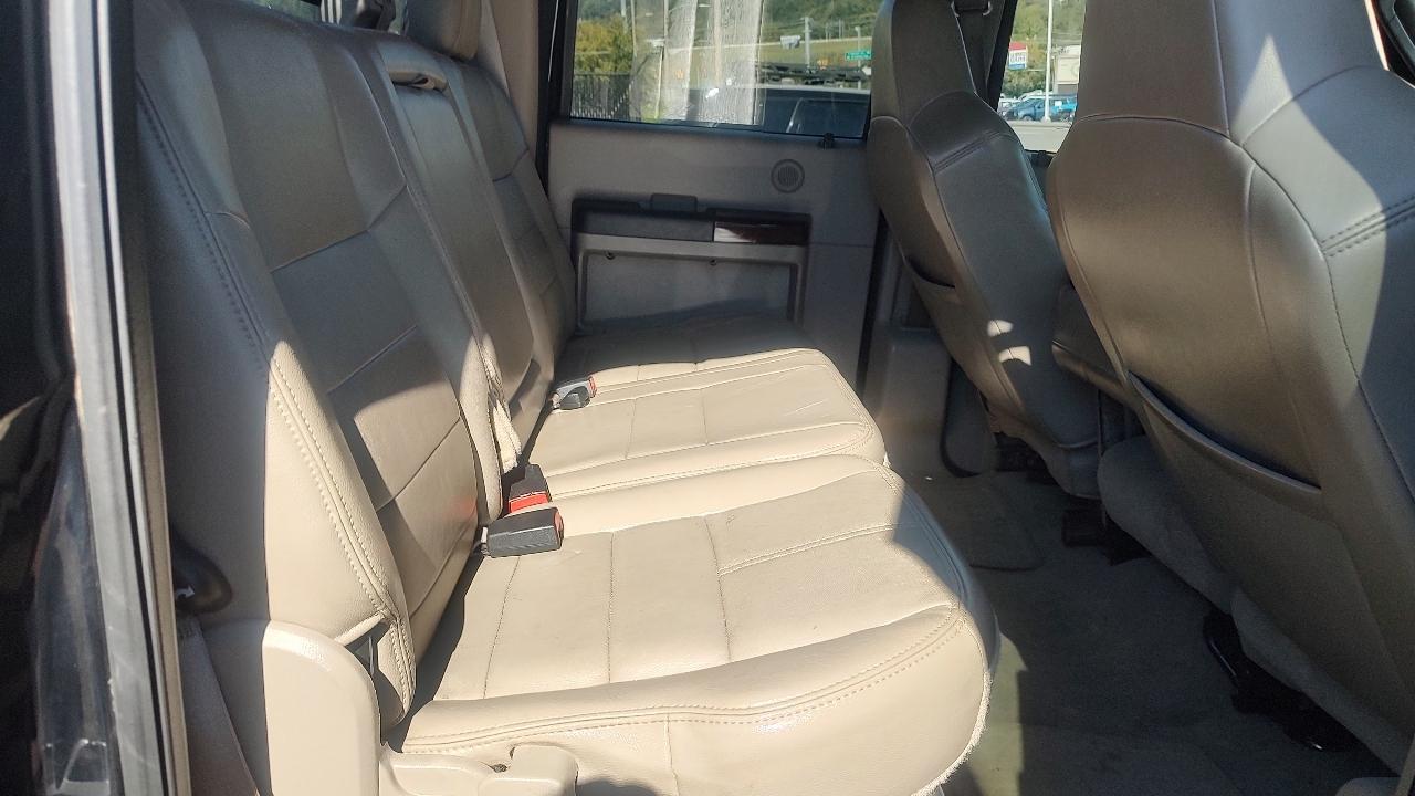Ford F350SD photo 20