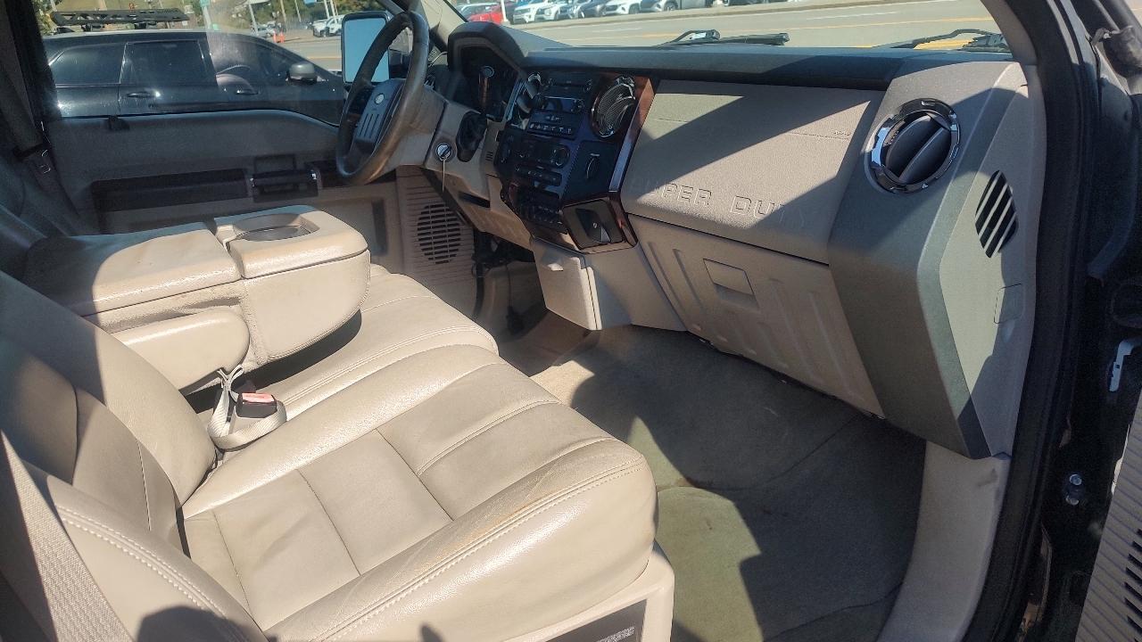 Ford F350SD photo 22