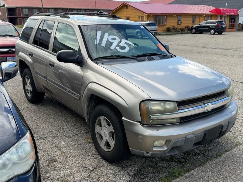 2002 Chevrolet TrailBlazer LS 2WD