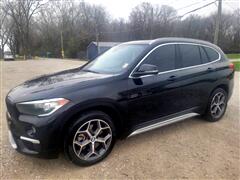 2018 BMW X1  2018 BMW X1