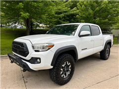2018 Toyota Tacoma  2018 Toyota Tacoma