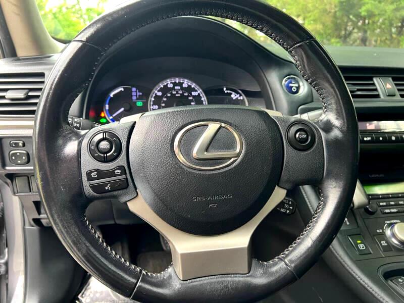 Lexus CT 200h Base 2015