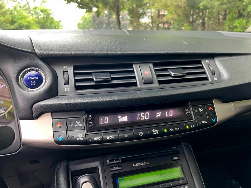 Lexus CT 200h Base 2015