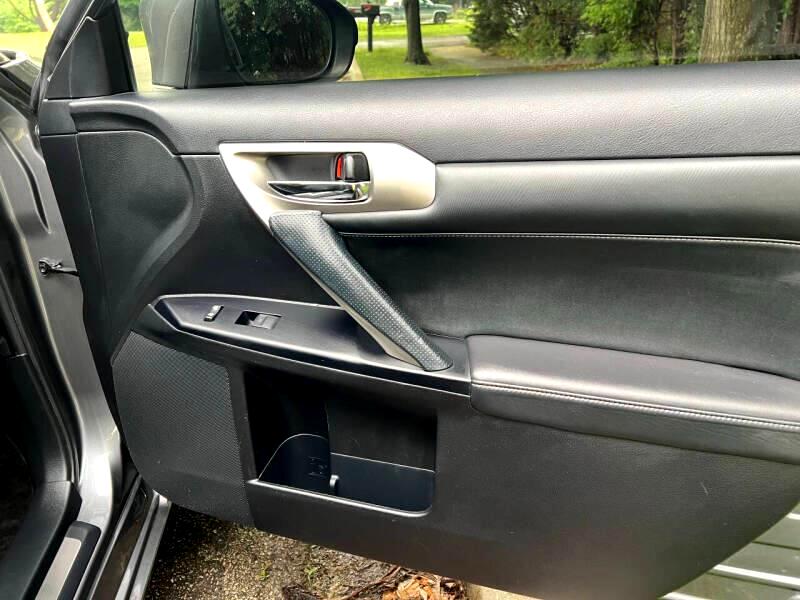Lexus CT 200h Base 2015