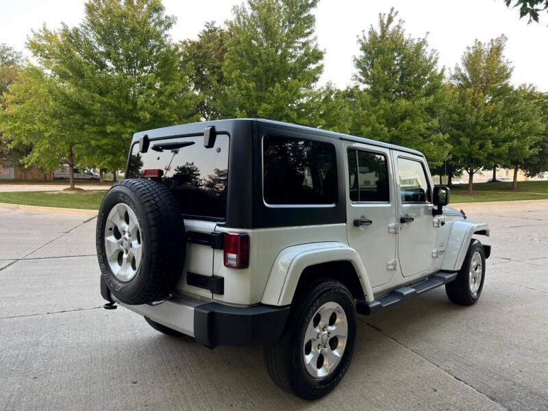 Jeep Wrangler Unlimited Sahara 4WD 2013