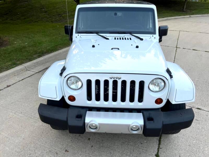 Jeep Wrangler Unlimited Sahara 4WD 2013