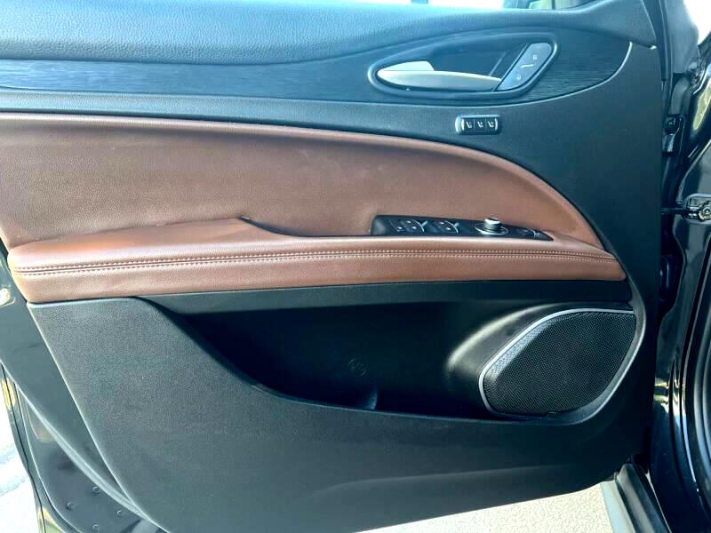 Alfa Romeo Stelvio AWD 2019