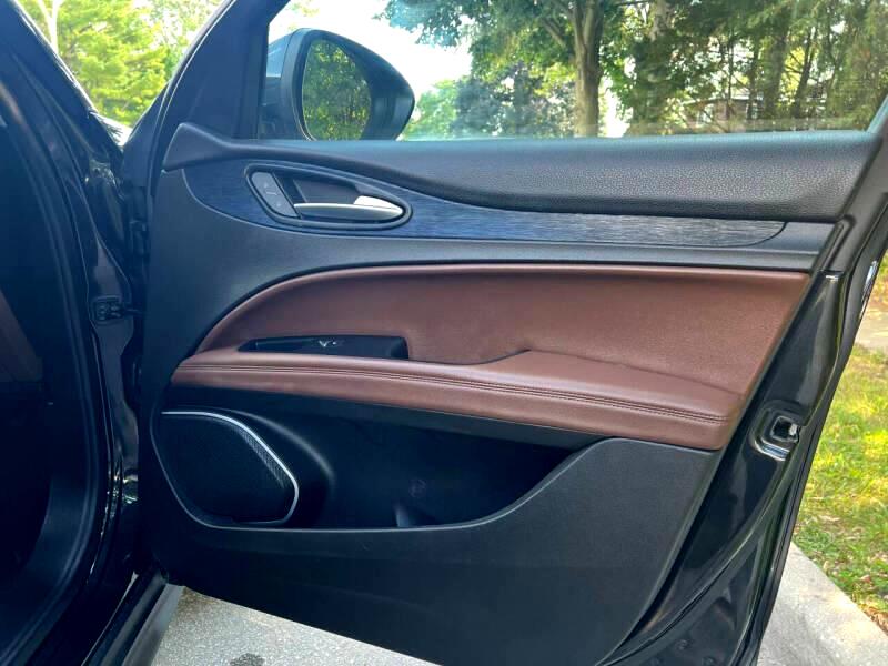 Alfa Romeo Stelvio AWD 2019