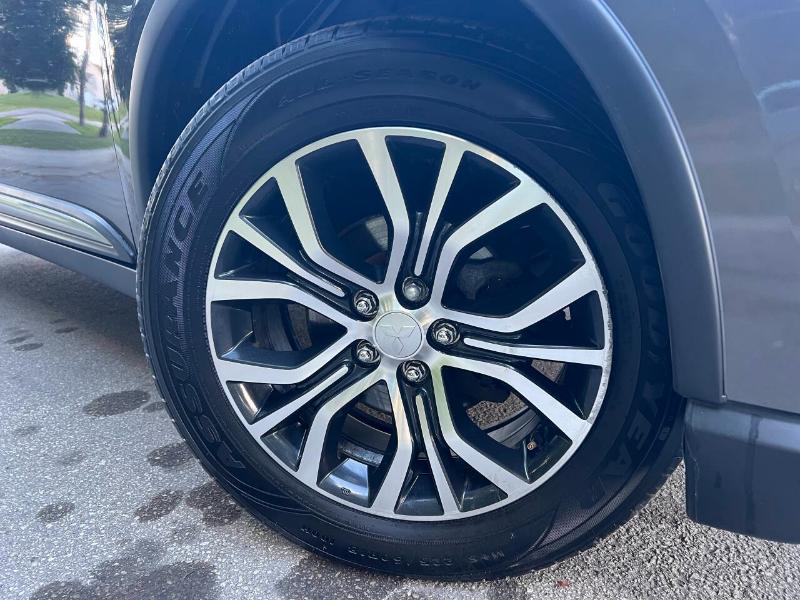 Mitsubishi Outlander ES AWC 2018