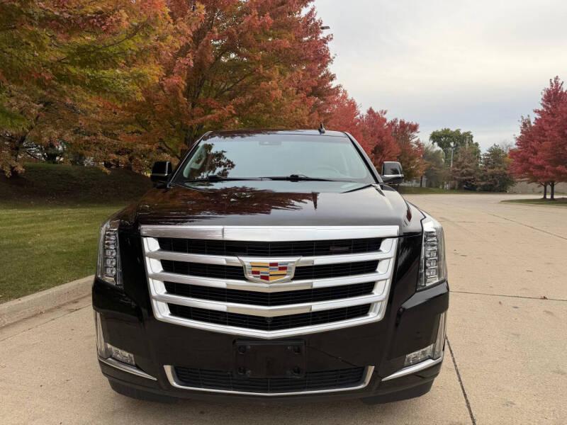 Cadillac Escalade Luxury 4WD 2015