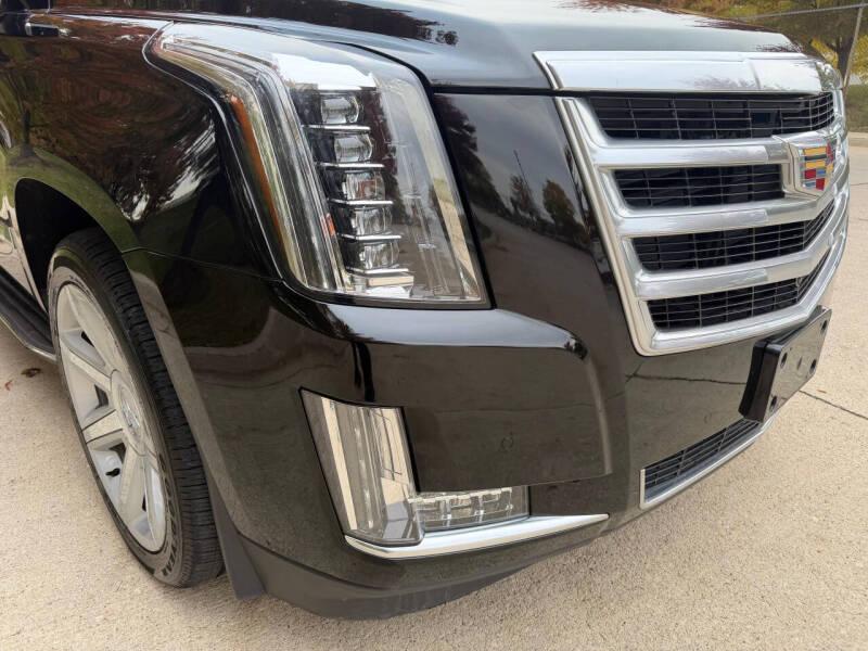 Cadillac Escalade Luxury 4WD 2015