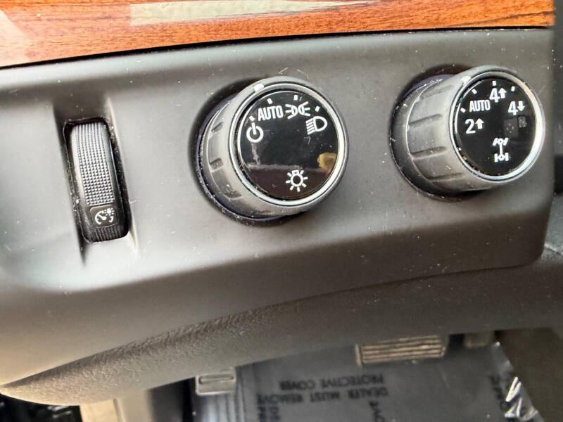 Cadillac Escalade Luxury 4WD 2015