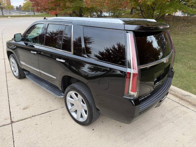 Cadillac Escalade Luxury 4WD 2015