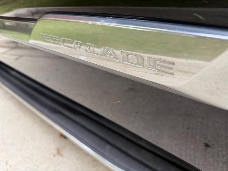 Cadillac Escalade Luxury 4WD 2015