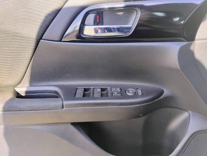 Honda Accord LX Sedan CVT 2016