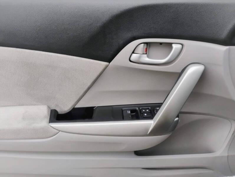 Honda Civic LX Coupe 5-Speed AT 2013