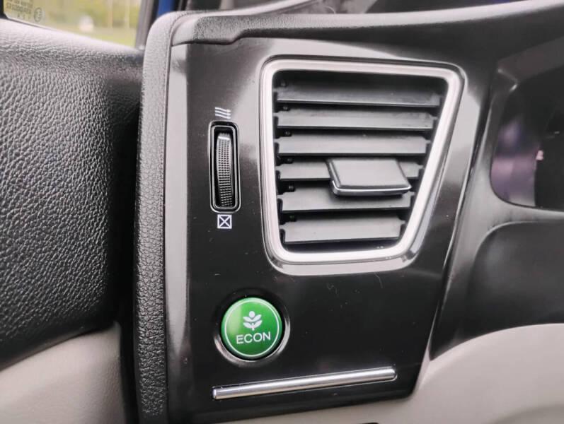 Honda Civic LX Coupe 5-Speed AT 2013