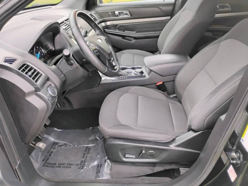 Ford Explorer XLT 4WD 2018