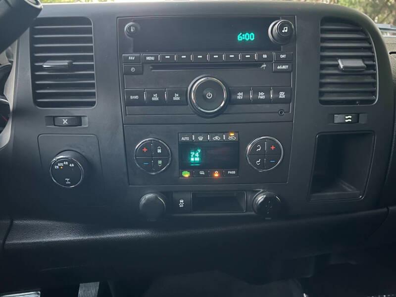 Chevrolet Silverado 1500 LT Crew Cab 4WD 2013