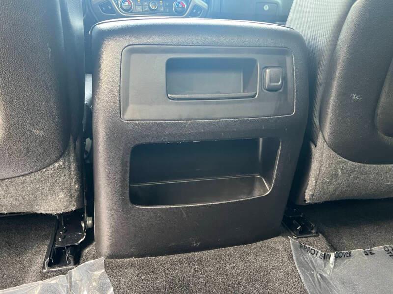 GMC Sierra 1500 SLT Crew Cab Short Box 4WD 2015