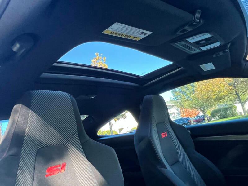 Honda Civic Si Coupe 6-Speed MT with Navigation 2019