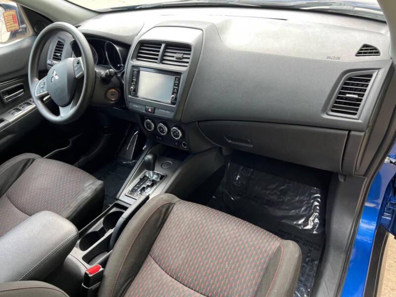 Mitsubishi Outlander Sport 2.0 ES 5M 2019