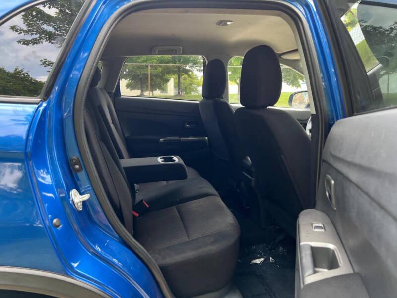 Mitsubishi Outlander Sport 2.0 ES 5M 2019