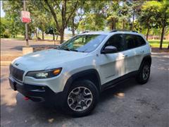 2020 Jeep Cherokee 