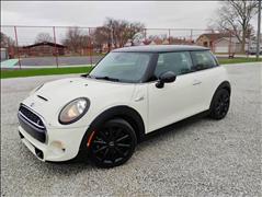 2016 MINI Cooper 
