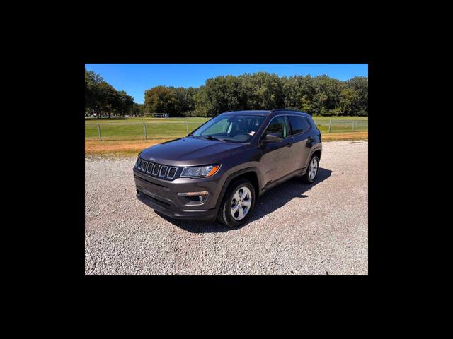 Gray 2018 Jeep Compass SUV / Crossover Four-Wheel Drive Automatic