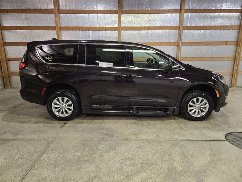 Chrysler Pacifica Touring Plus 2018