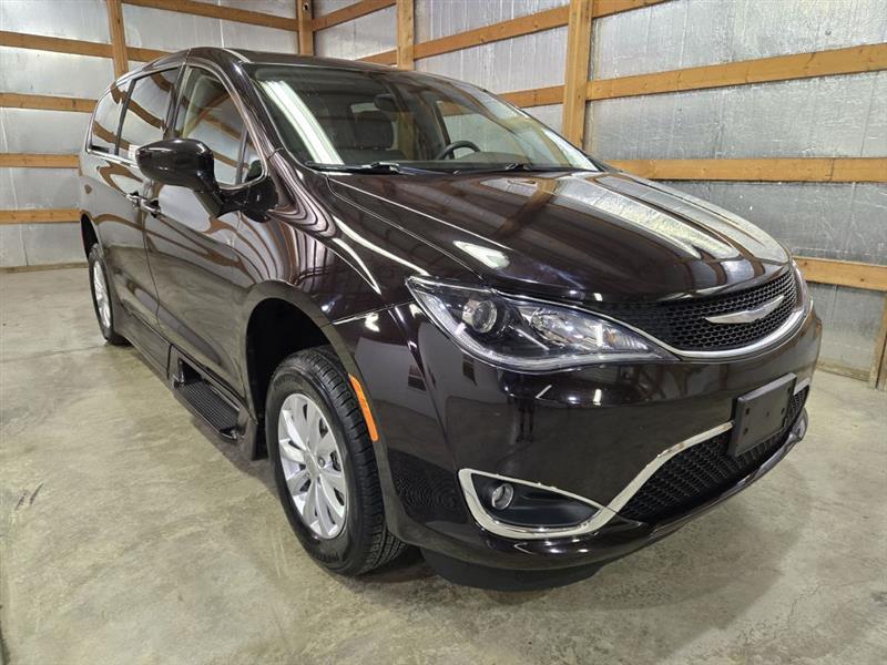 Chrysler Pacifica Touring Plus 2018