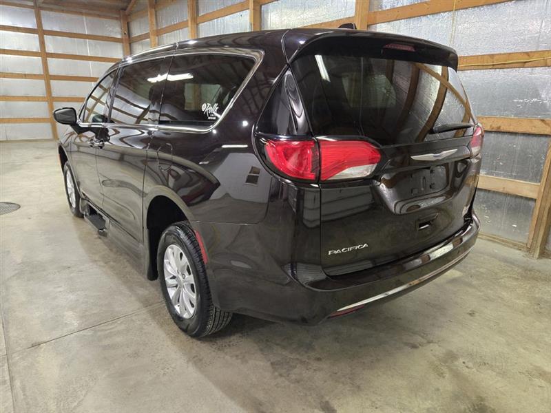 Chrysler Pacifica Touring Plus 2018