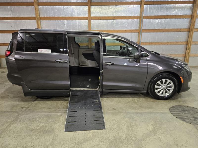 2019 Chrysler Pacifica Touring Plus